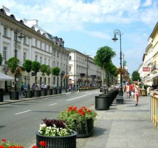 Nowy Świat nadal najdroższą ulicą handlową w Polsce