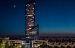 Wrocław: LC Corp wykupił Sky Tower za 259 mln zł