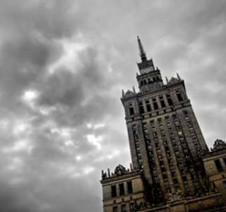 Warszawa: Niemiecki bank z 240 mln złotych dla Kulczyk Holding na Warta Tower