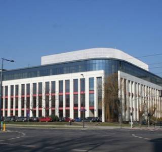 Warszawa: Yareal przejmuje dawną siedzibę Kredyt Banku