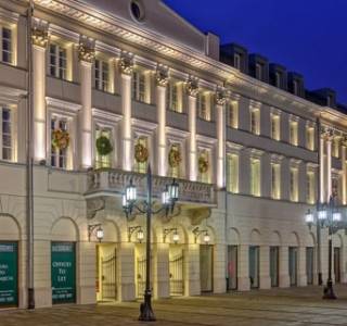 Warszawa: Zrewitalizowany Plac Bankowy z pierwszym najemcą