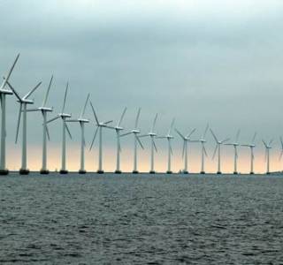 OZE przyszłością energetyki. W Europie szybko rozwija się energia wiatrowa, szczególnie farmy morskie